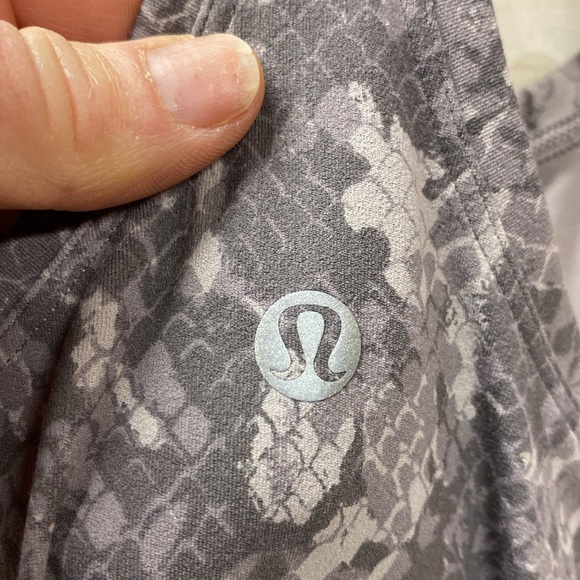 49 -Lululemon Cool Racerback Tank Top Shorter Length
Hideaway Camo Lunar Rock - Picture 6 of 6